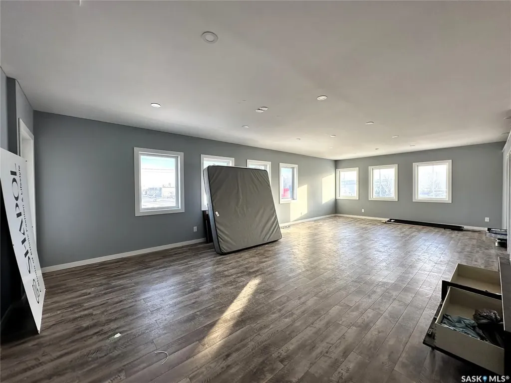 1202 22nd Street W Saskatoon SK S7M 0S7