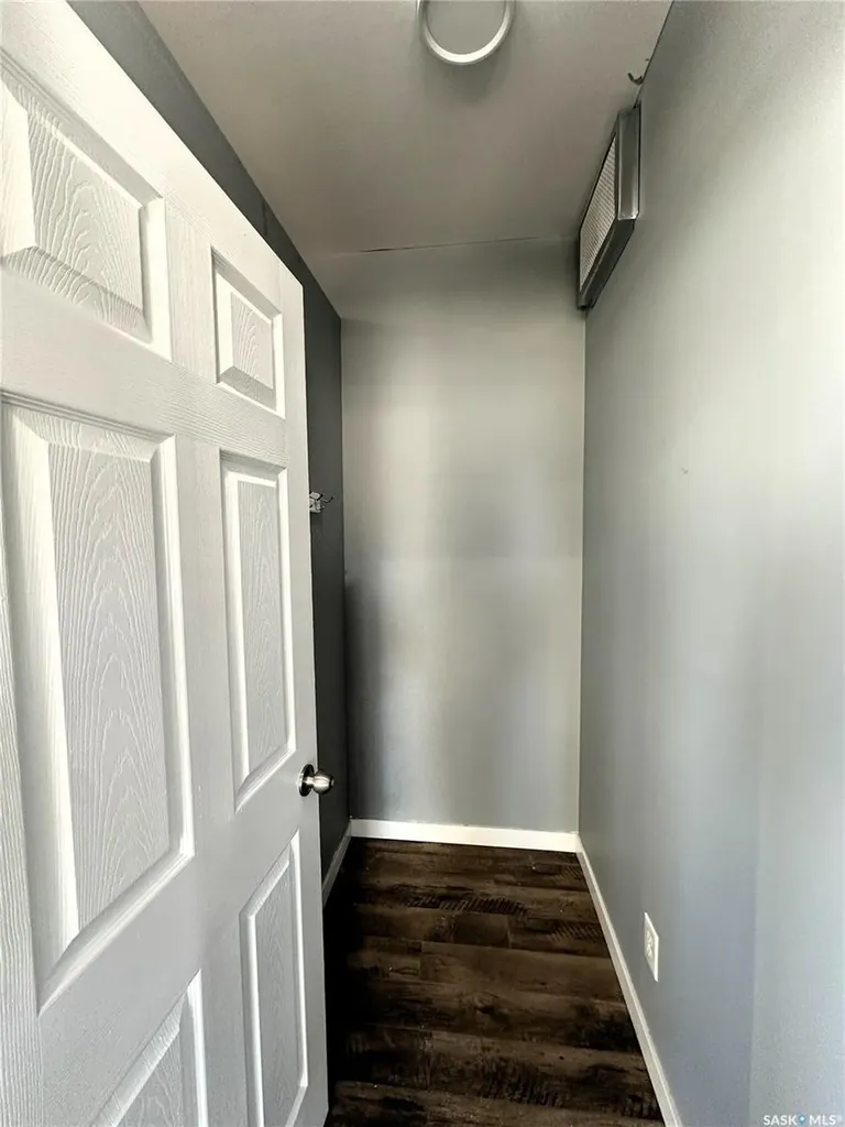 1202 22nd Street W Saskatoon SK S7M 0S7