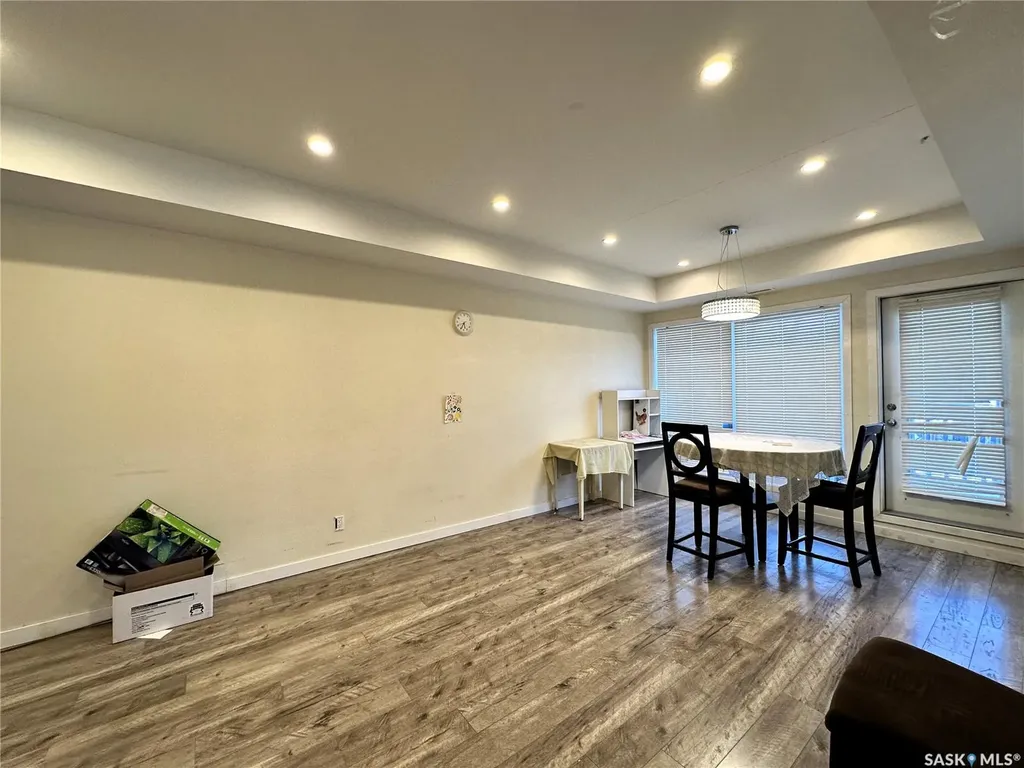 1202 22nd Street W Saskatoon SK S7M 0S7