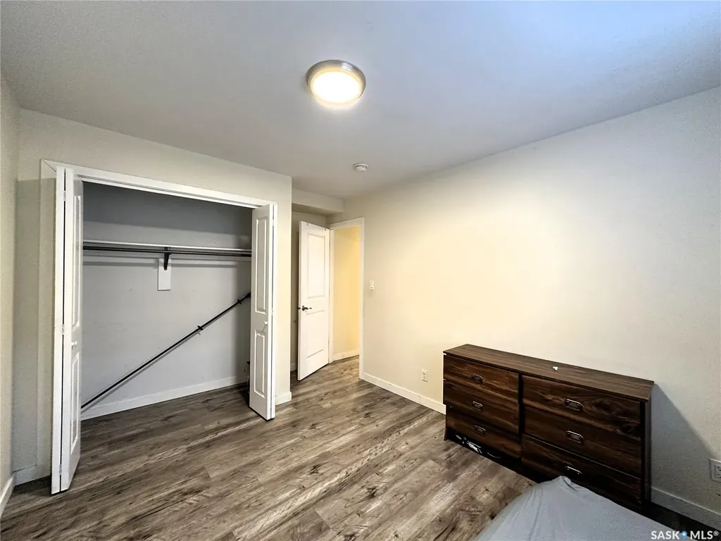 1202 22nd Street W Saskatoon SK S7M 0S7