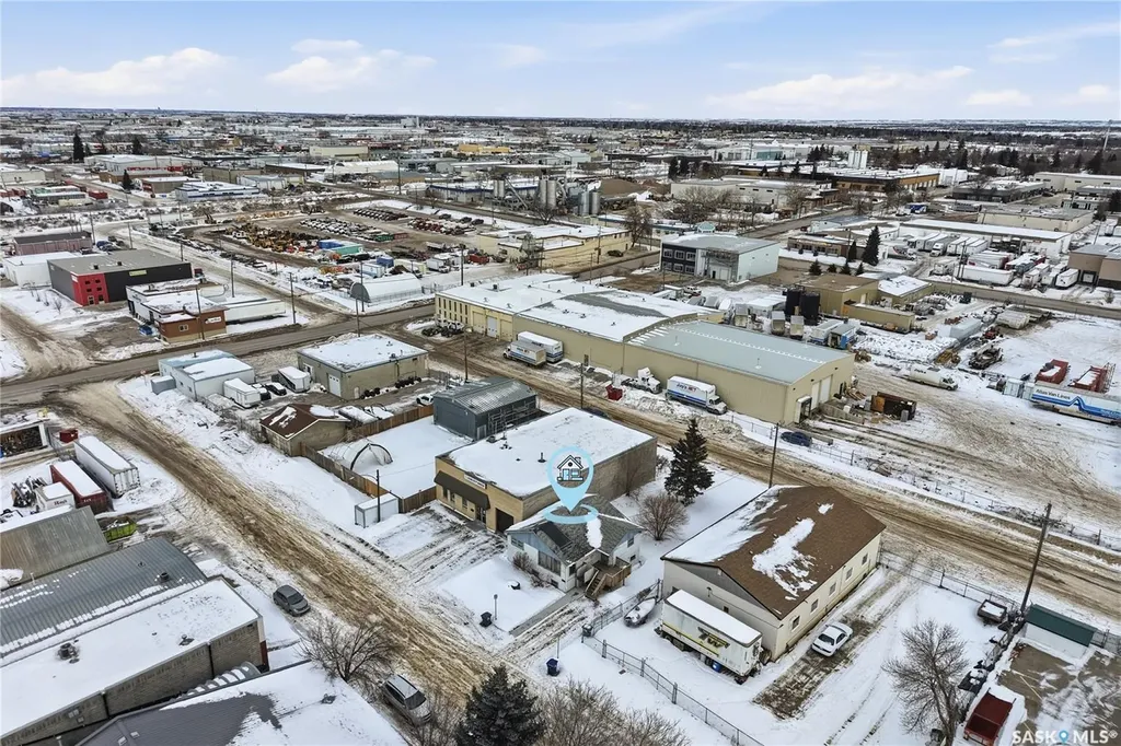 1710 Saskatchewan Avenue Saskatoon SK S7K 1P8