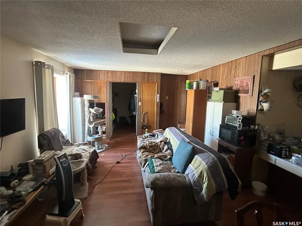 725 Desmond Street Grenfell SK S0G 2B0