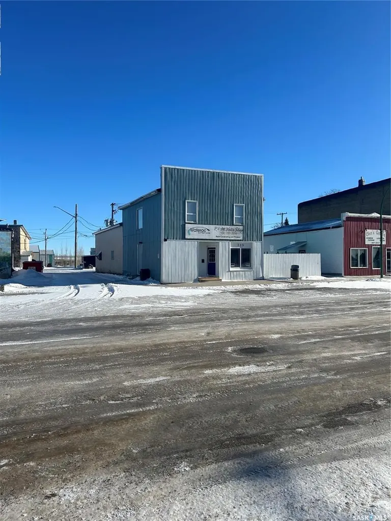 725 Desmond Street Grenfell SK S0G 2B0