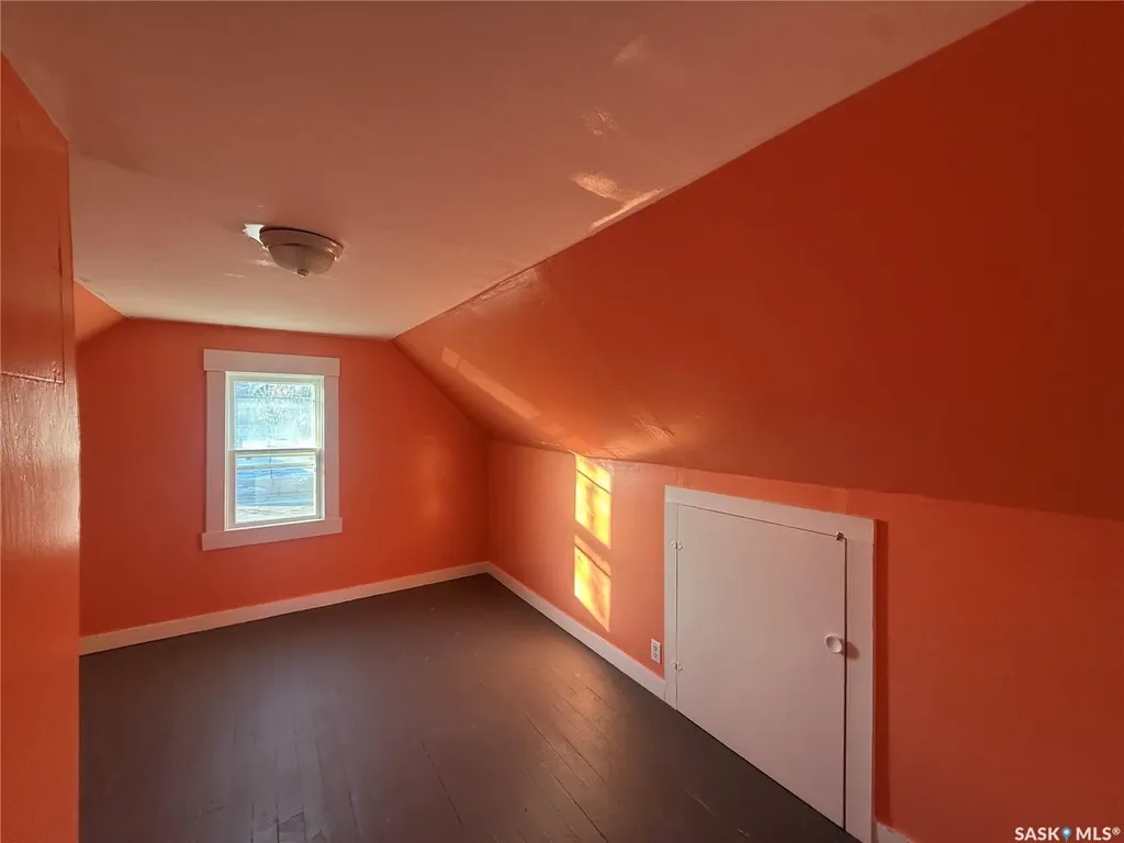 421 3rd Avenue E Assiniboia SK S0H 0B0