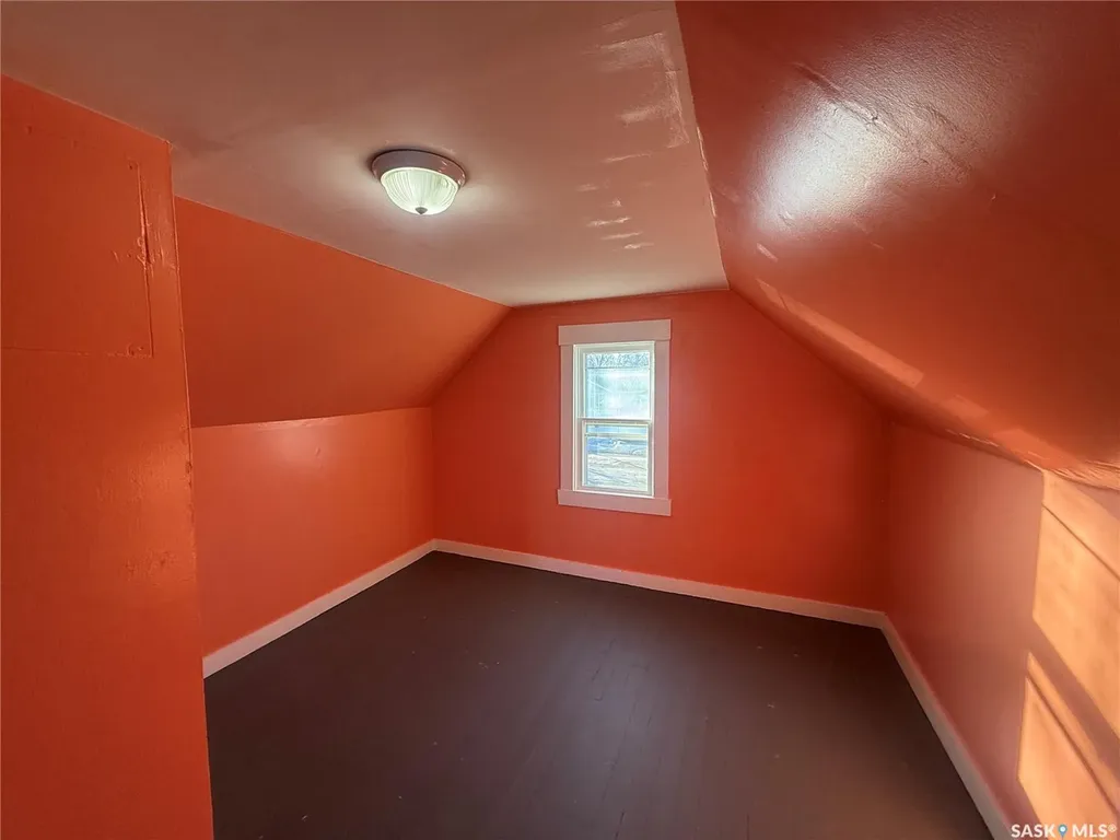 421 3rd Avenue E Assiniboia SK S0H 0B0