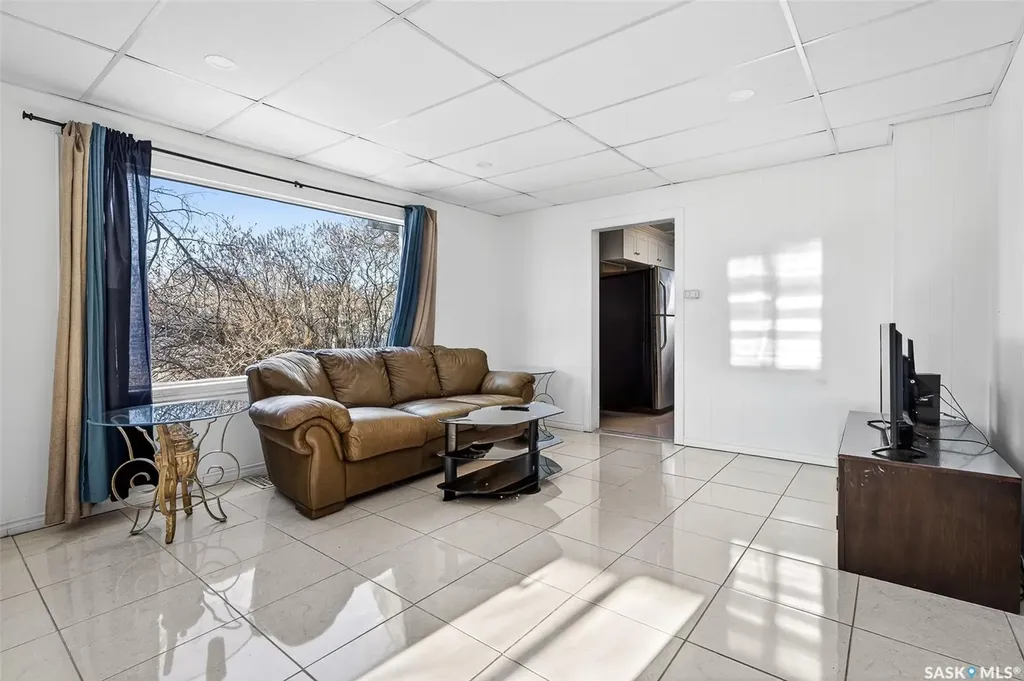174 Ominica Street W Moose Jaw SK S6H 1X2