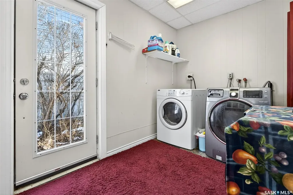 174 Ominica Street W Moose Jaw SK S6H 1X2
