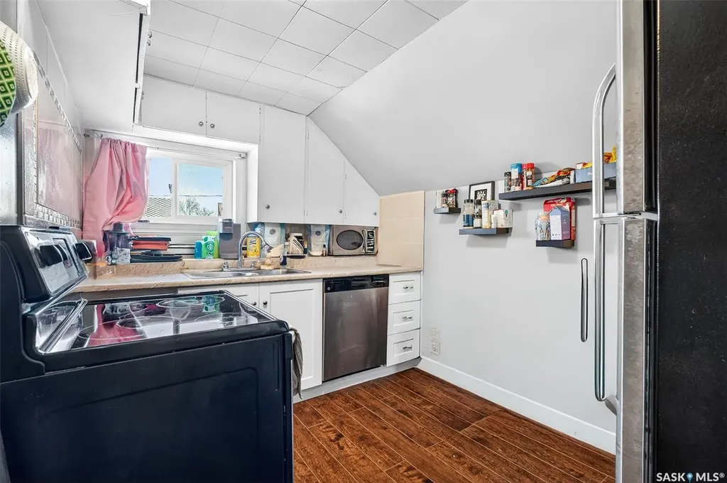 174 Ominica Street W Moose Jaw SK S6H 1X2