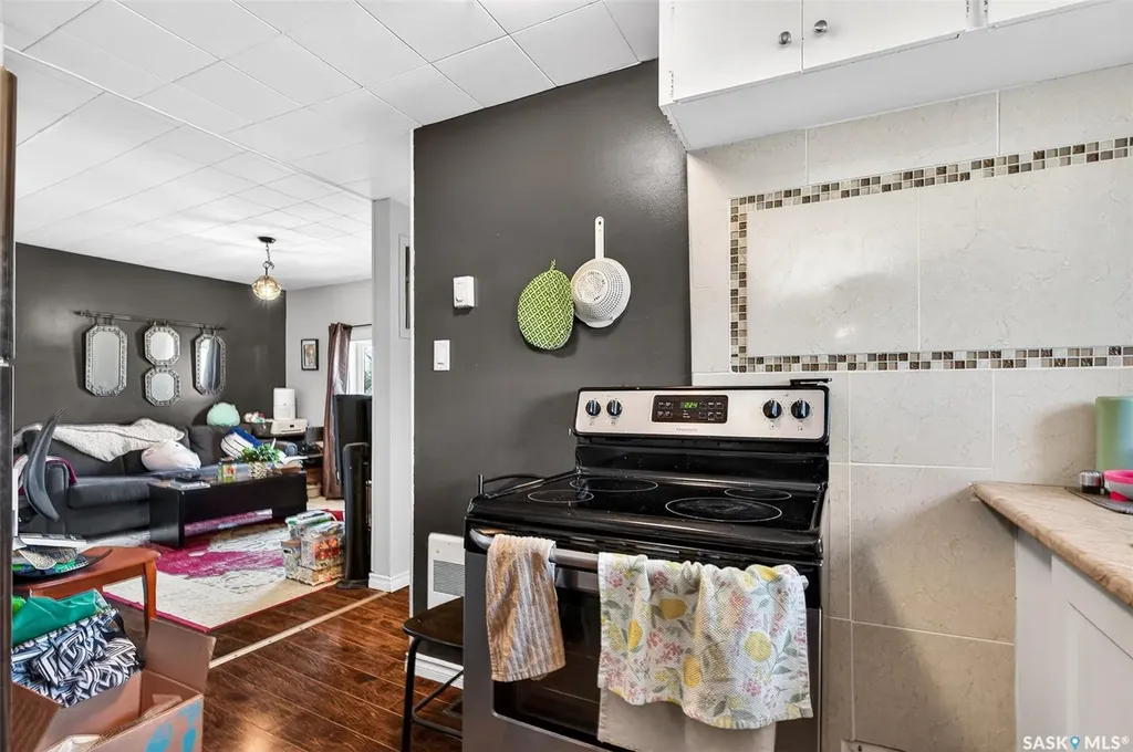 174 Ominica Street W Moose Jaw SK S6H 1X2