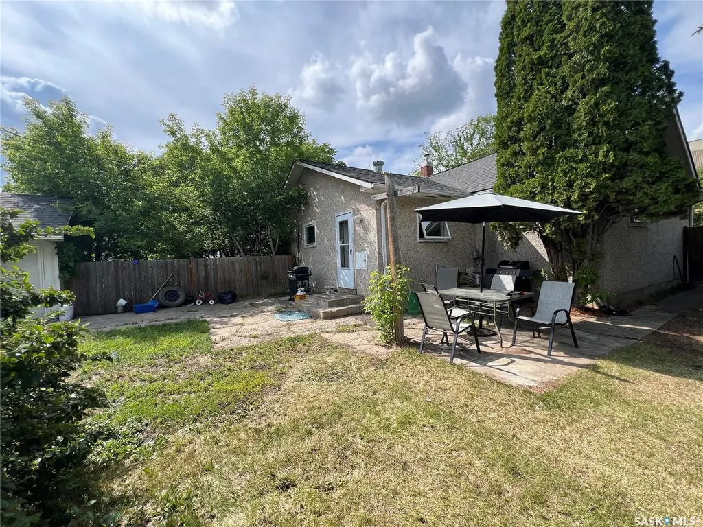565 15th Street W Prince Albert SK S6V 3R3