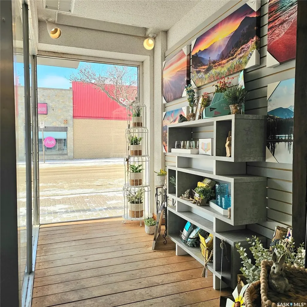 147 Central Avenue N Swift Current SK S9H 0K9