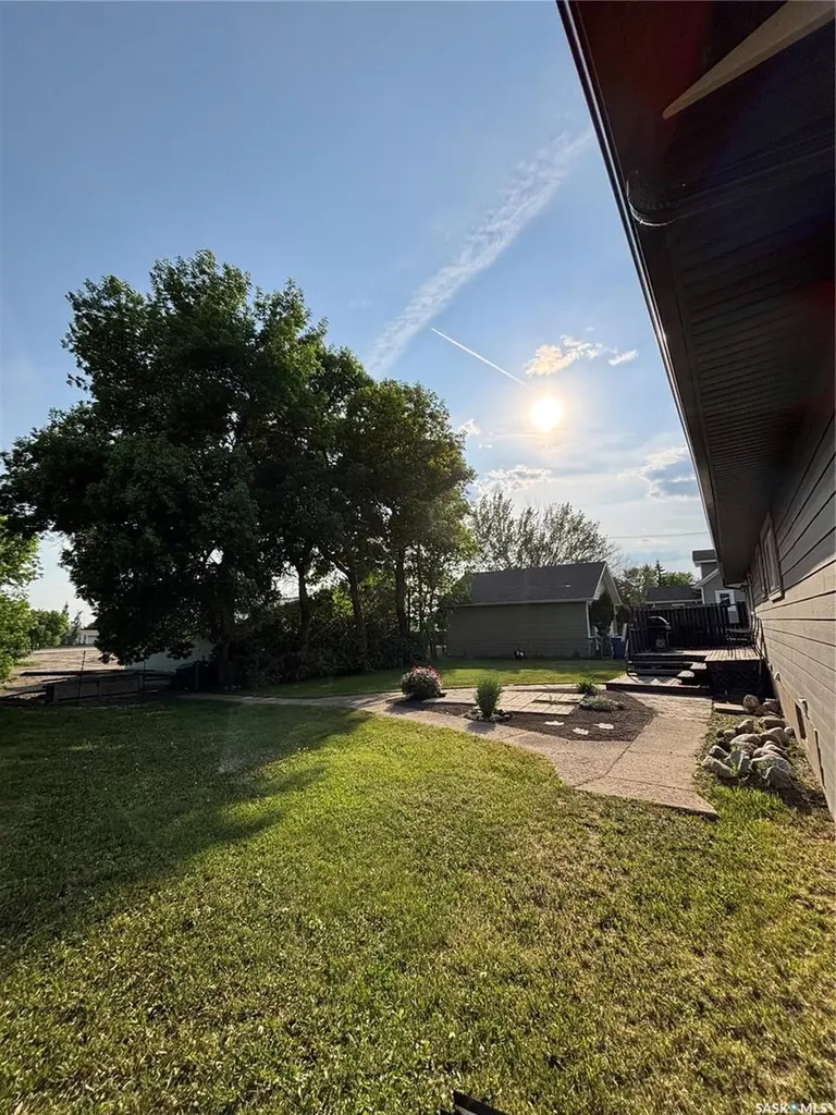 845 Prospect Avenue Oxbow SK S0C 2B0