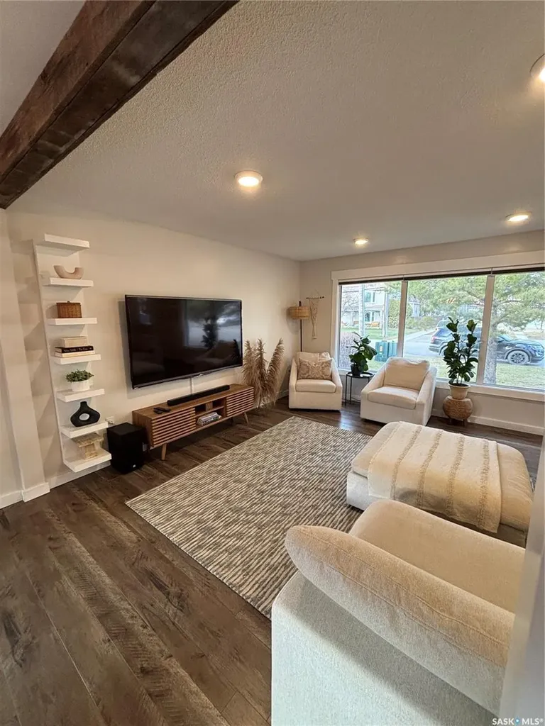 845 Prospect Avenue Oxbow SK S0C 2B0