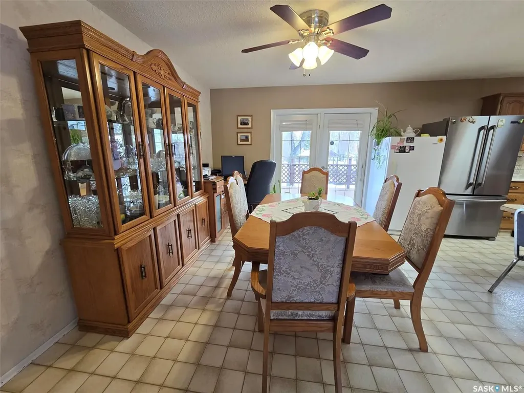 903 Assiniboia Avenue Grenfell SK S0G 2B0
