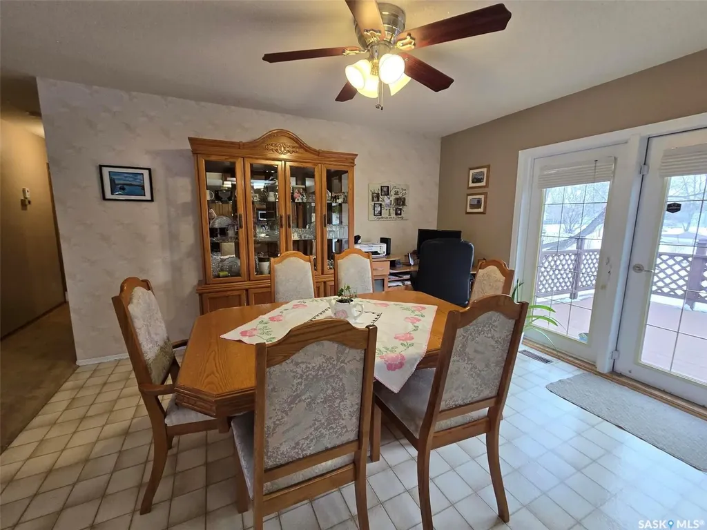 903 Assiniboia Avenue Grenfell SK S0G 2B0