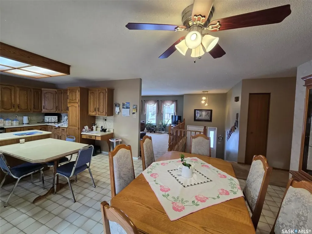 903 Assiniboia Avenue Grenfell SK S0G 2B0