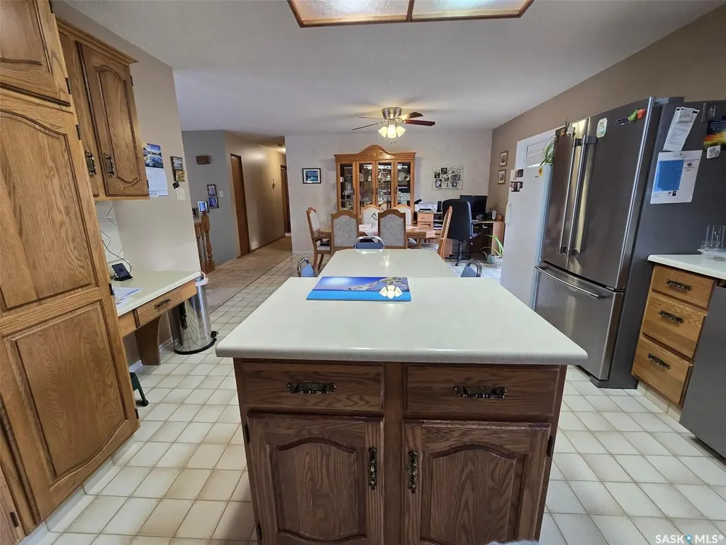 903 Assiniboia Avenue Grenfell SK S0G 2B0