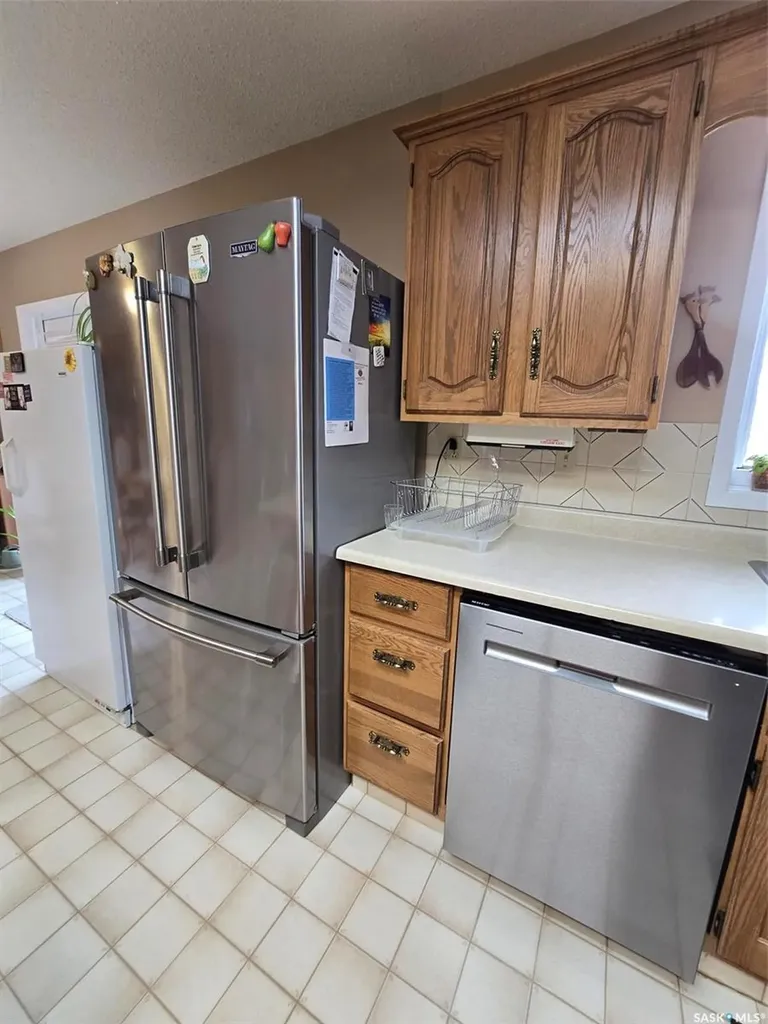 903 Assiniboia Avenue Grenfell SK S0G 2B0