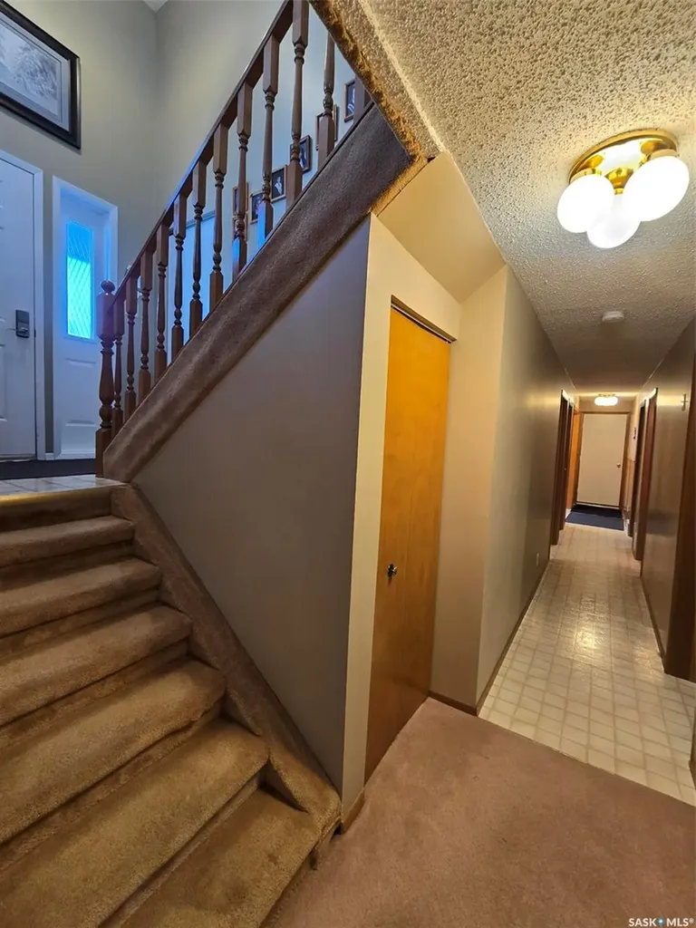 903 Assiniboia Avenue Grenfell SK S0G 2B0
