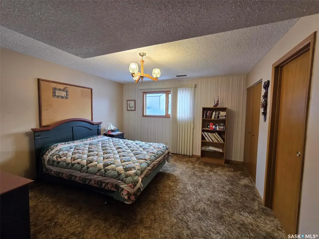 903 Assiniboia Avenue Grenfell SK S0G 2B0