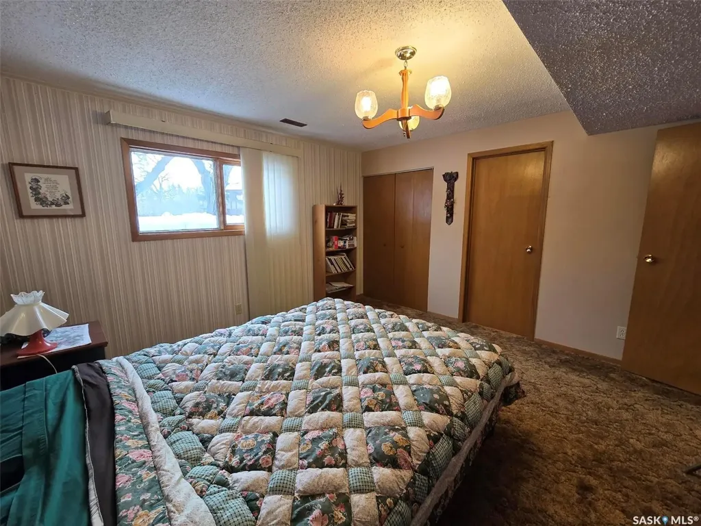 903 Assiniboia Avenue Grenfell SK S0G 2B0