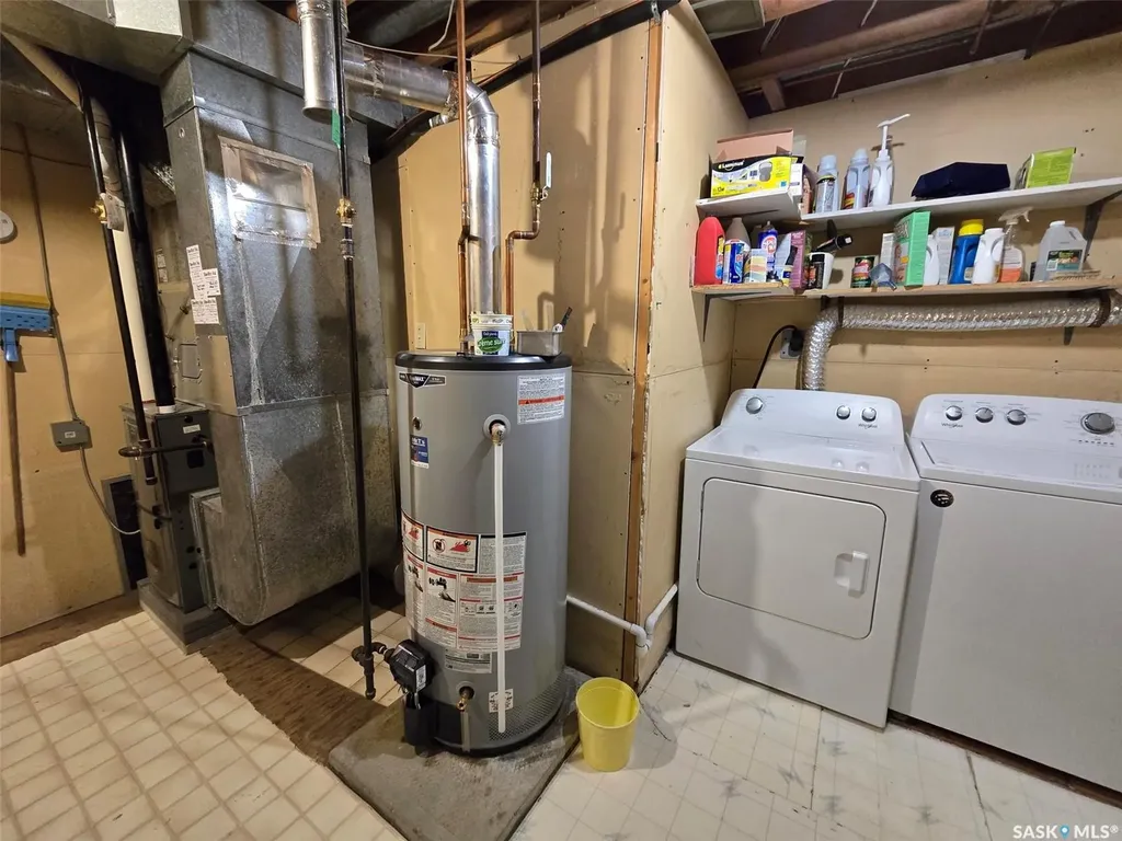 903 Assiniboia Avenue Grenfell SK S0G 2B0