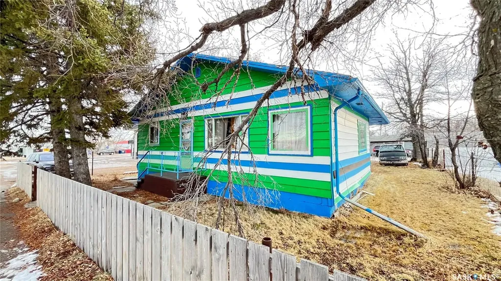46 Pacific Avenue Maple Creek SK S0N 1N0