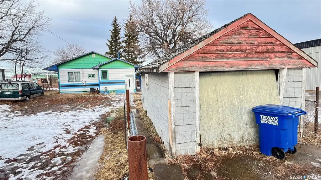46 Pacific Avenue Maple Creek SK S0N 1N0