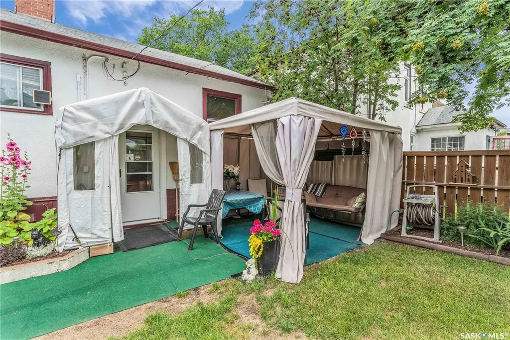 1262 103rd Street North Battleford SK S9A 1K8