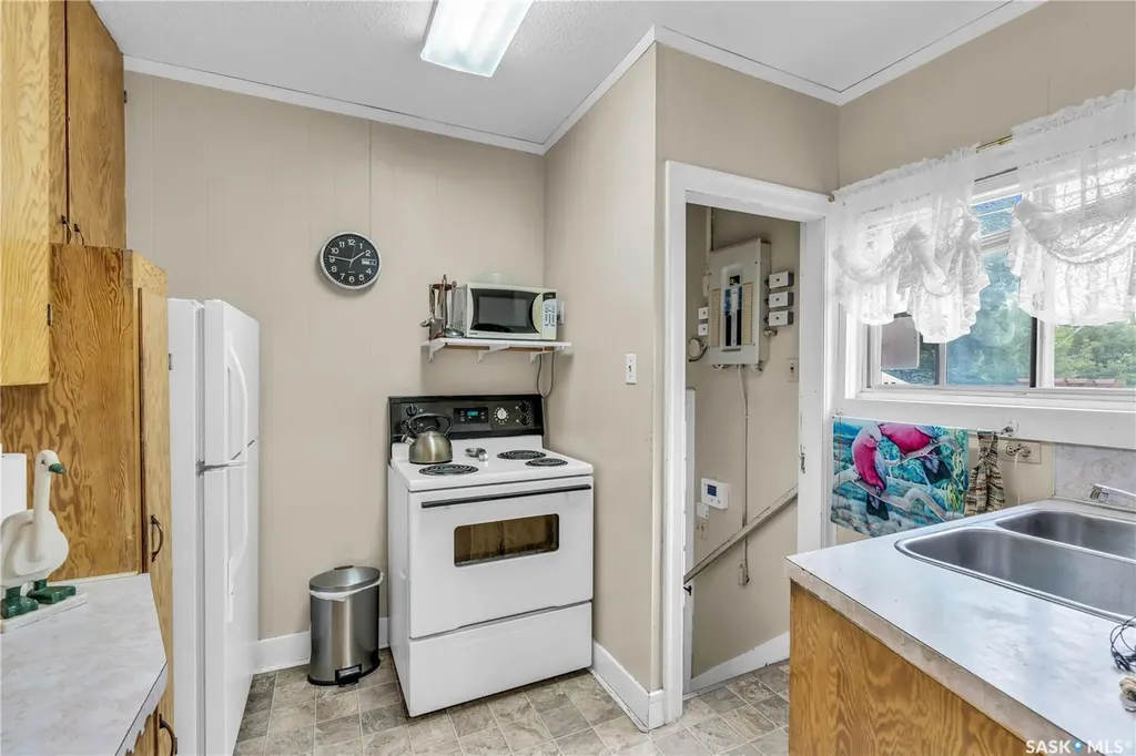 1262 103rd Street North Battleford SK S9A 1K8