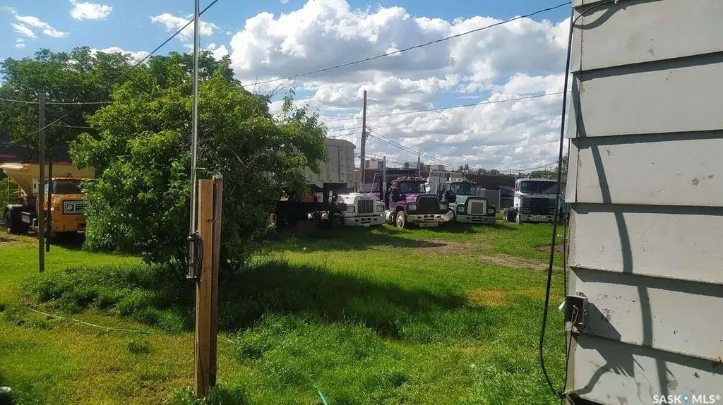 460 Mcintyre Street Regina SK S4R 2M3