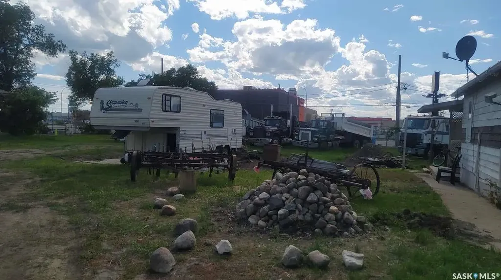 460 Mcintyre Street Regina SK S4R 2M3