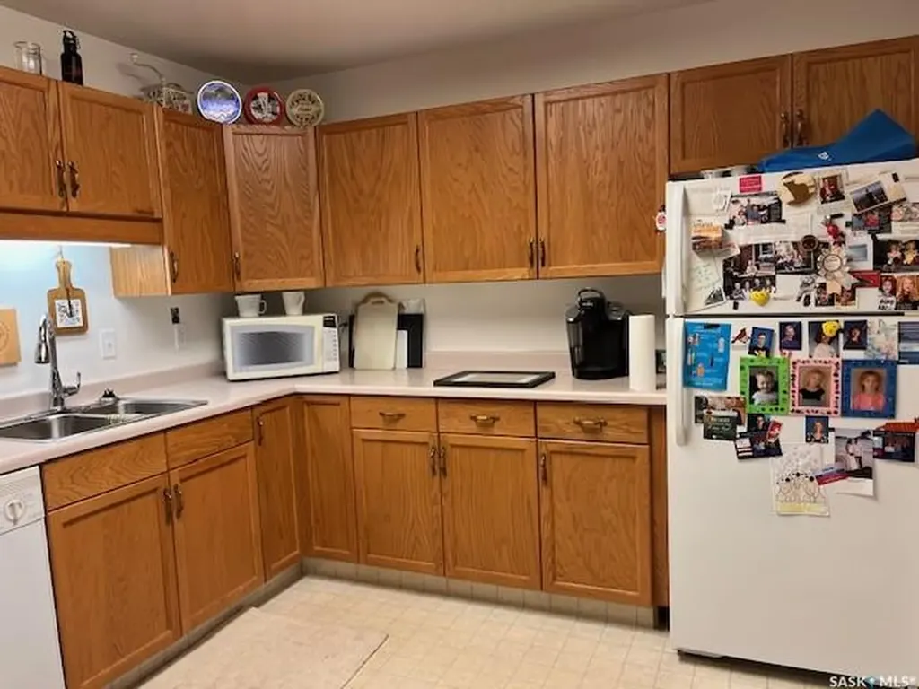 102 1st Avenue Caronport SK S0H 0S0