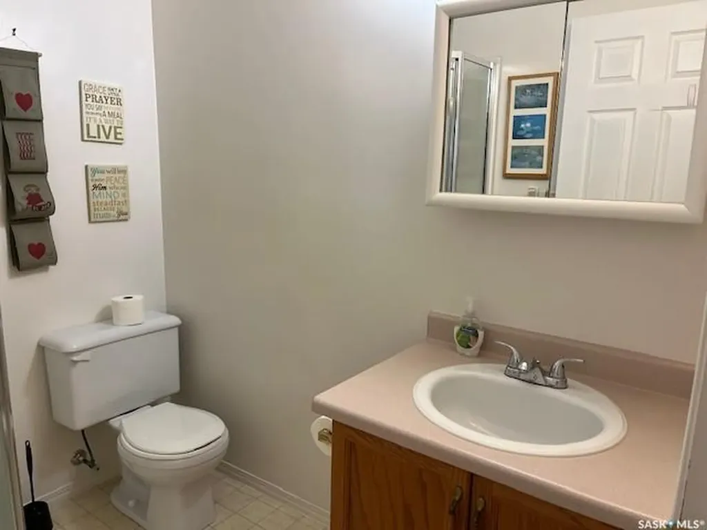 102 1st Avenue Caronport SK S0H 0S0