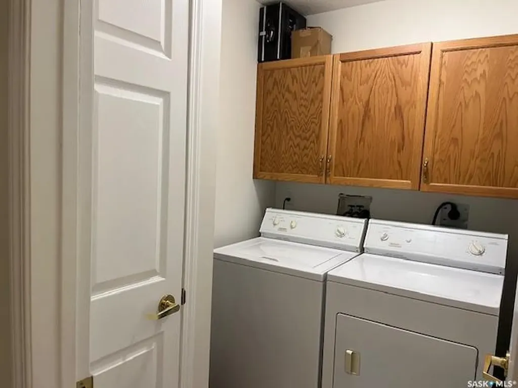 102 1st Avenue Caronport SK S0H 0S0