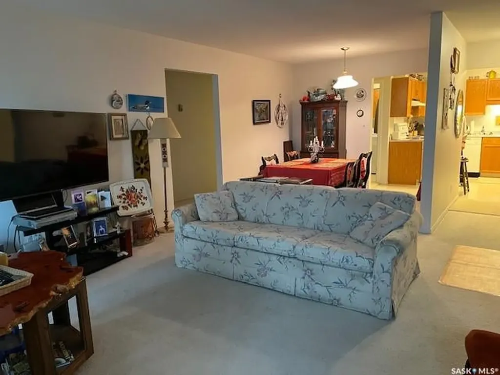 102 1st Avenue Caronport SK S0H 0S0