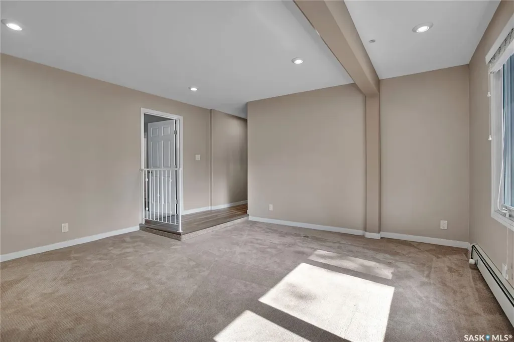 3102 Caen Street Saskatoon SK S7M 3N5