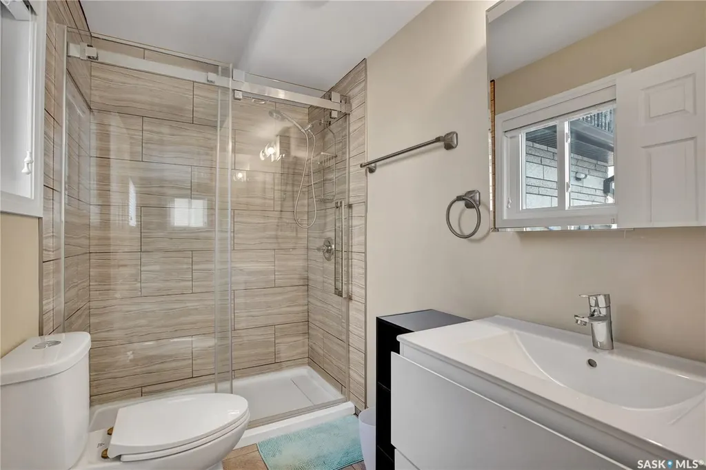 3102 Caen Street Saskatoon SK S7M 3N5