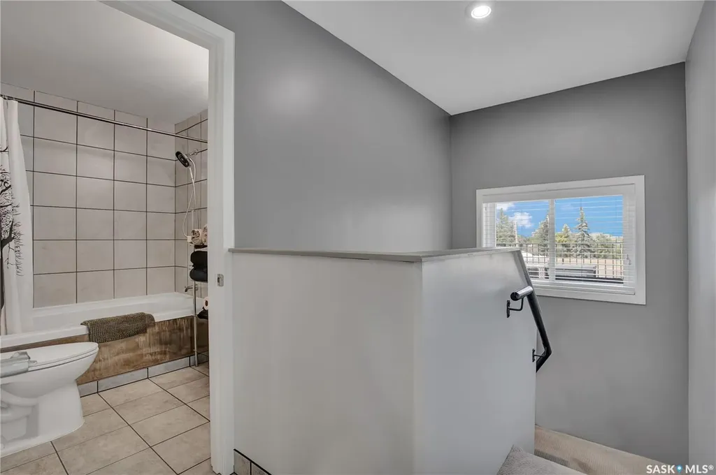 3102 Caen Street Saskatoon SK S7M 3N5