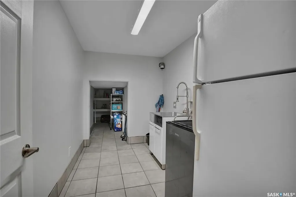 3102 Caen Street Saskatoon SK S7M 3N5