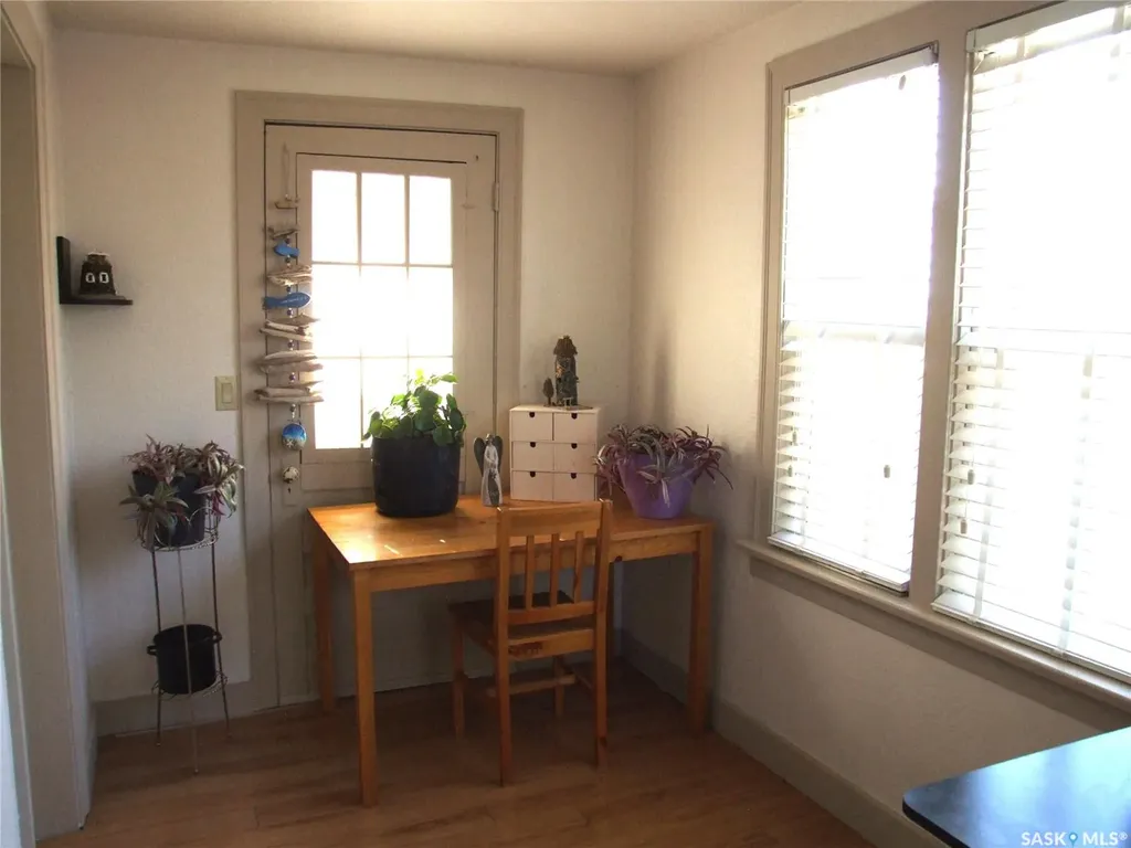 115 1st Street E Leader SK S0N 1H0