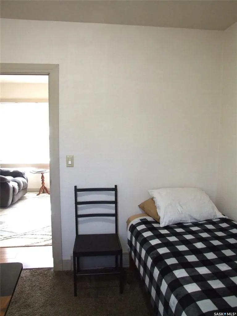 115 1st Street E Leader SK S0N 1H0