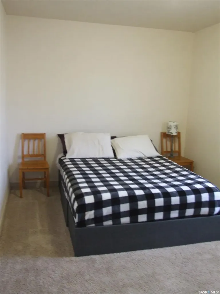 115 1st Street E Leader SK S0N 1H0