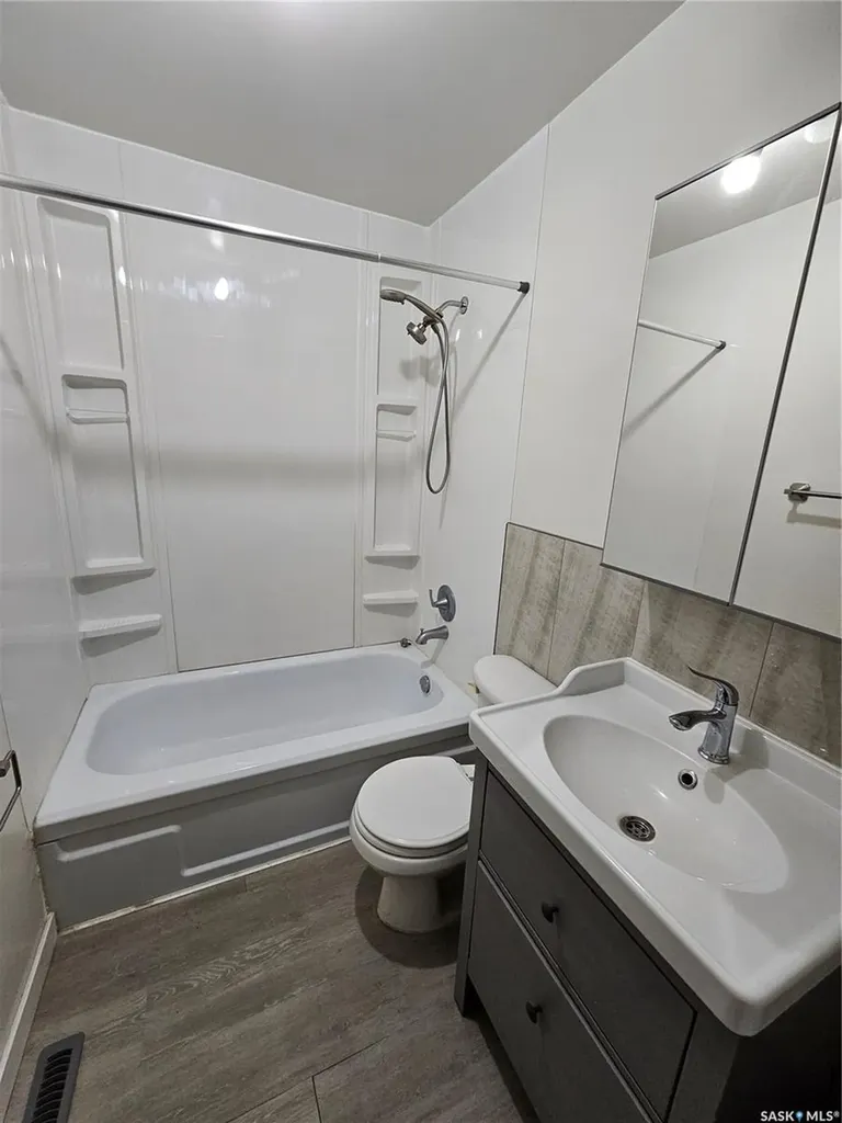 437 4th Avenue E Unity SK S0K 4L0