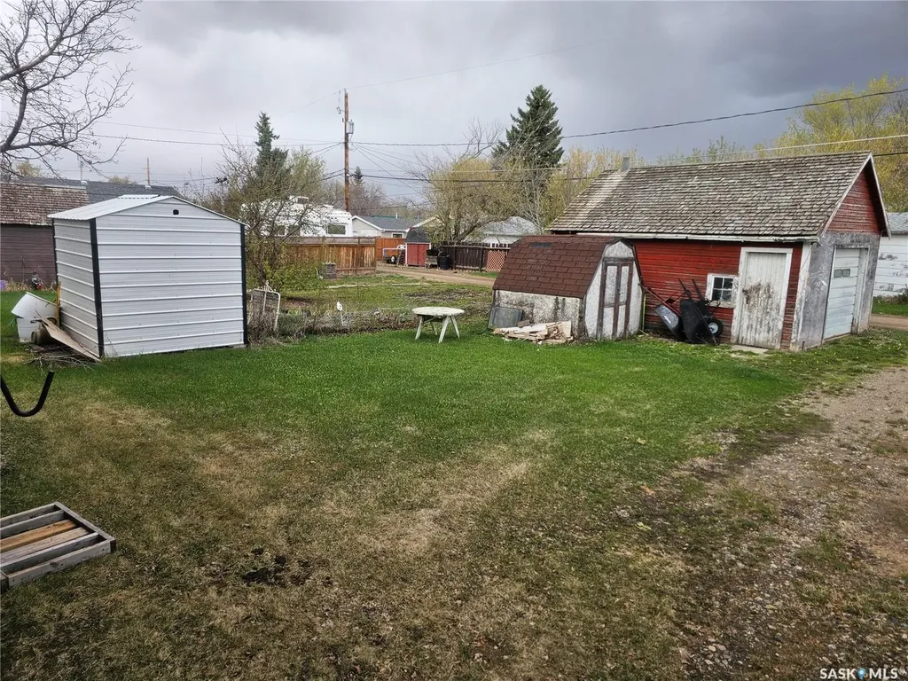437 4th Avenue E Unity SK S0K 4L0