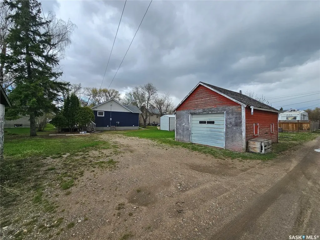 437 4th Avenue E Unity SK S0K 4L0