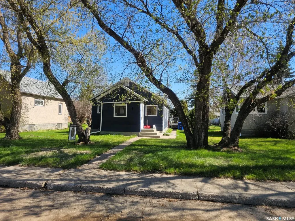437 4th Avenue E Unity SK S0K 4L0