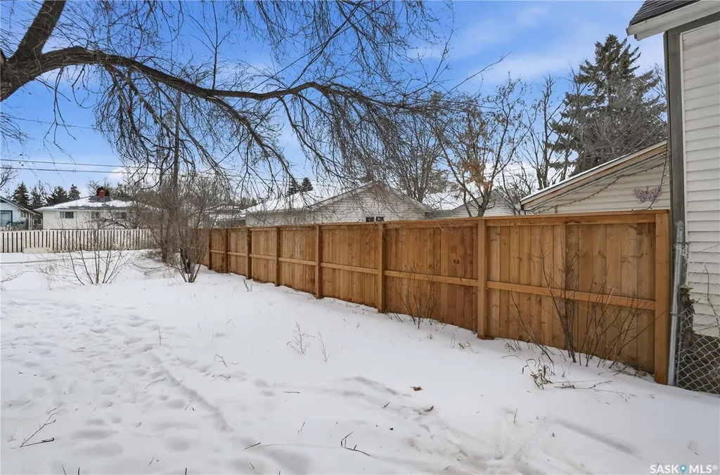 843 Argyle Street Regina SK S4T 3P9