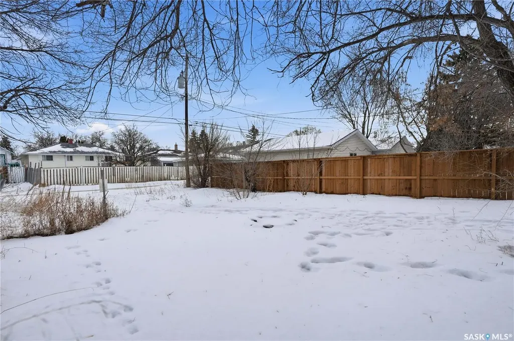 843 Argyle Street Regina SK S4T 3P9