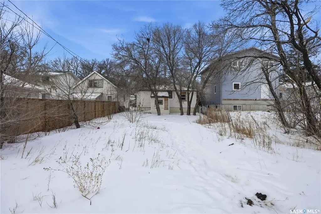 843 Argyle Street Regina SK S4T 3P9
